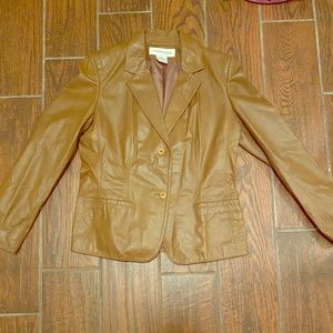 Size 6 women’s leather jacket